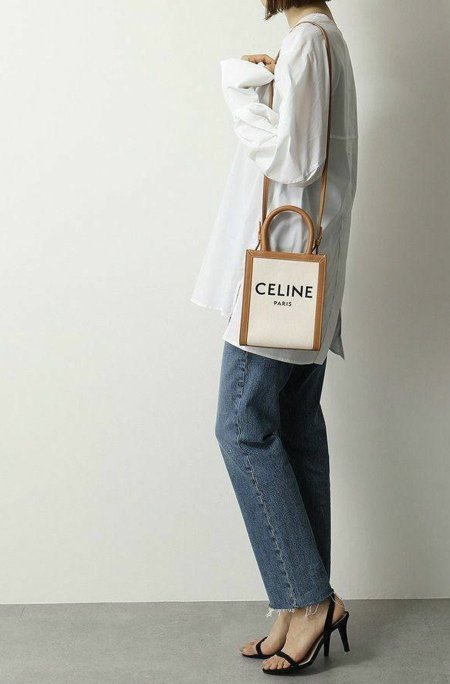 شنطة - Celine Mini Book / شامل علبة الشركة